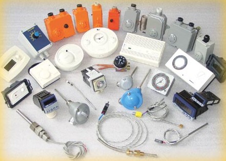 Thermostats and thermoregulatores